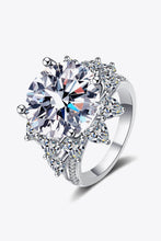 Load image into Gallery viewer, 10 Carat Moissanite Flower-Shaped Ring