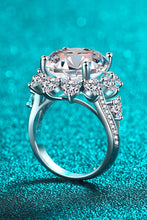 Load image into Gallery viewer, 10 Carat Moissanite Flower-Shaped Ring