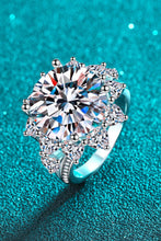 Load image into Gallery viewer, 10 Carat Moissanite Flower-Shaped Ring