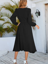 Load image into Gallery viewer, Women&#39;s round neck bow A-line mid-length dresses